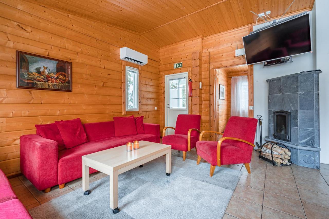 Lomaperkkioe Apartments Vuokatti Kültér fotó